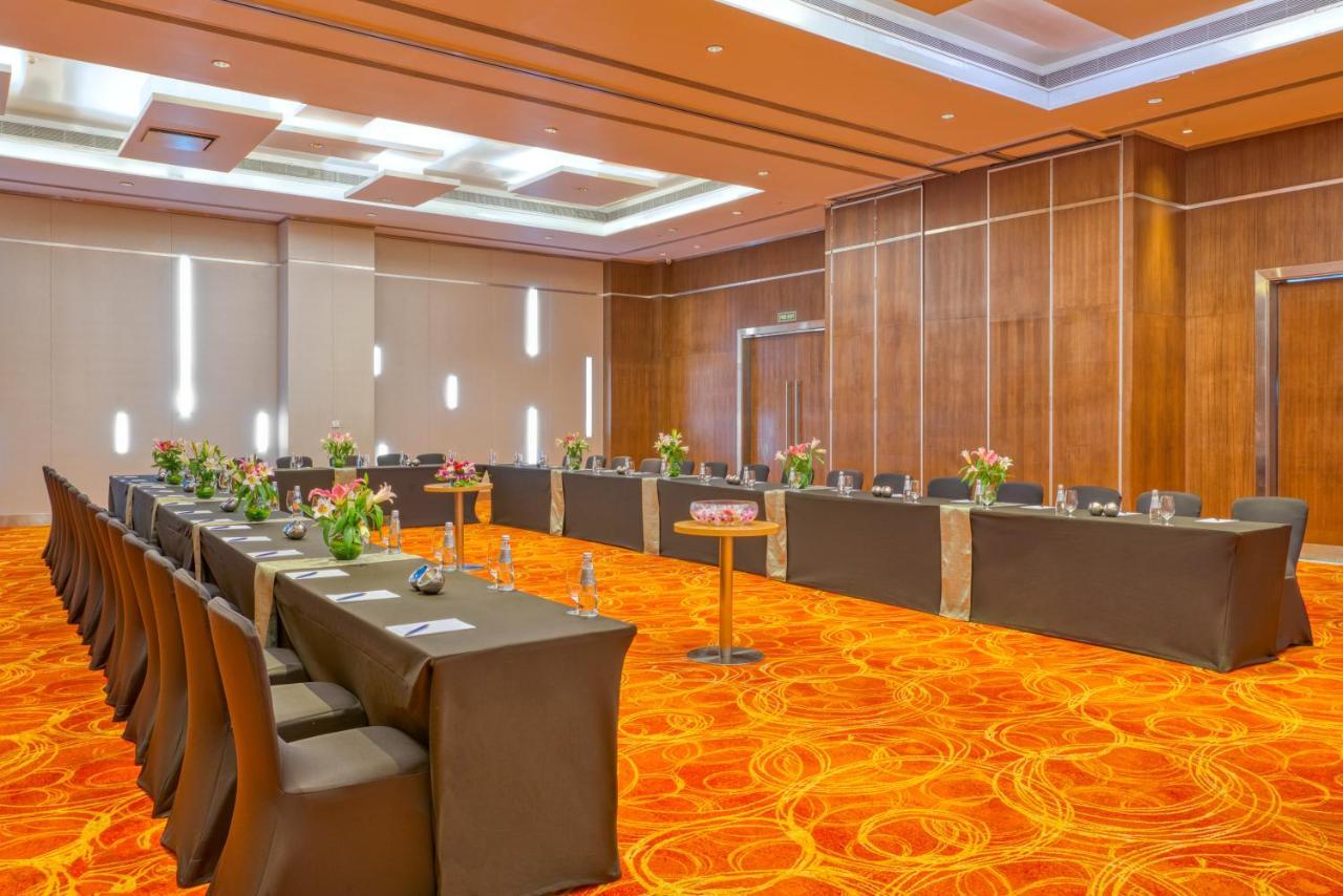 Novotel Bengaluru Outer Ring Road Exteriör bild
