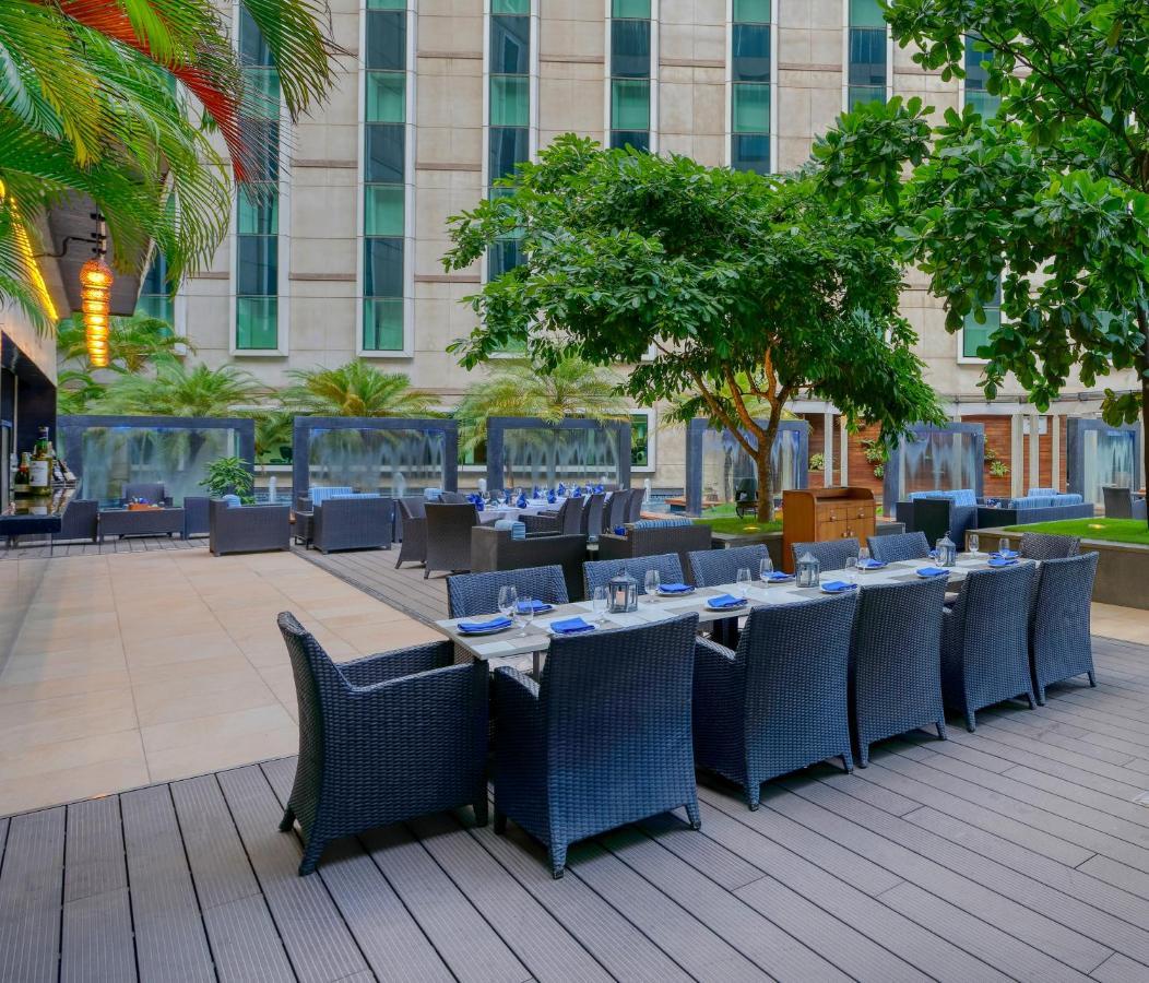 Novotel Bengaluru Outer Ring Road Exteriör bild
