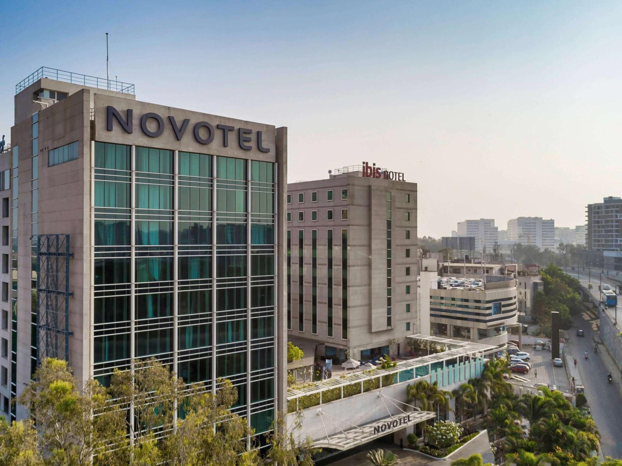 Novotel Bengaluru Outer Ring Road Exteriör bild
