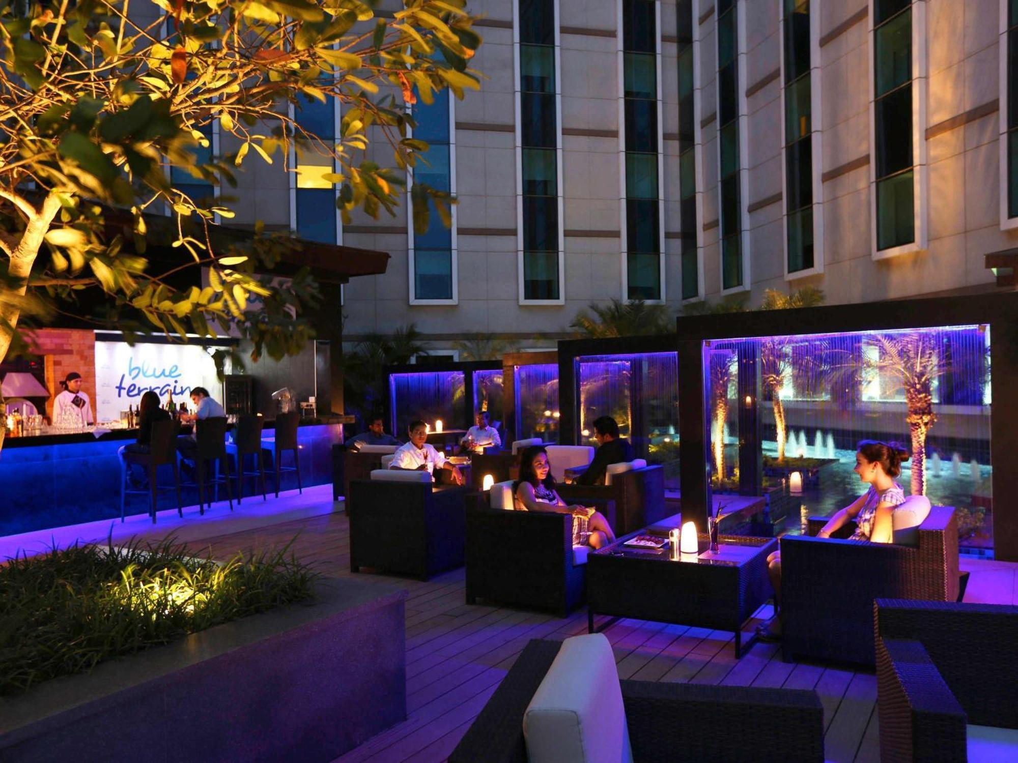 Novotel Bengaluru Outer Ring Road Exteriör bild